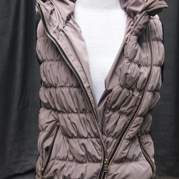 Calvin Klein, Grey/Black Vest - Picture 2 of 13